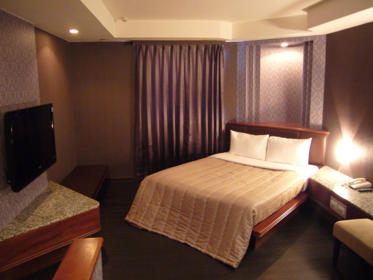 Windmill Fashion Hotel Kaohsiung Exterior foto